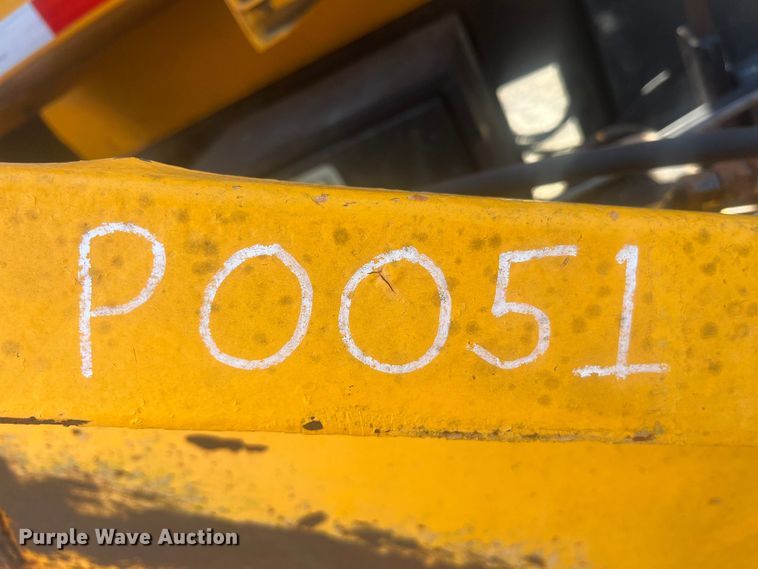 image for item EK8965 2006 International  7400 dump truck