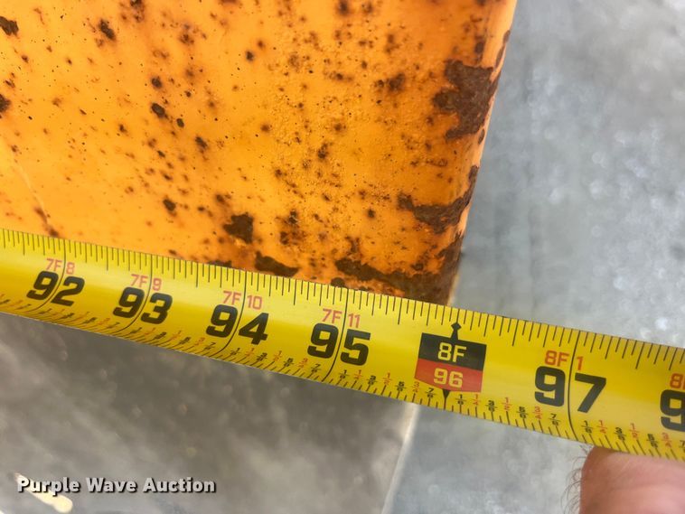 image for item EK8965 2006 International  7400 dump truck