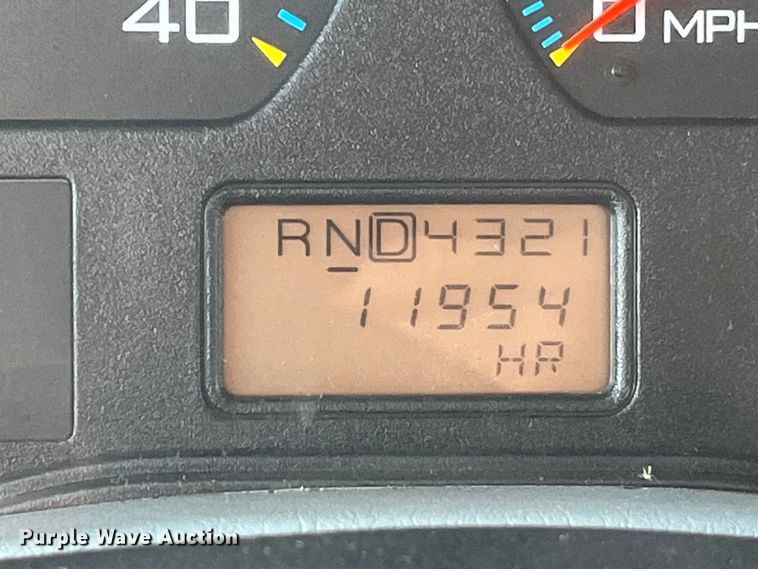 image for item EK8965 2006 International  7400 dump truck