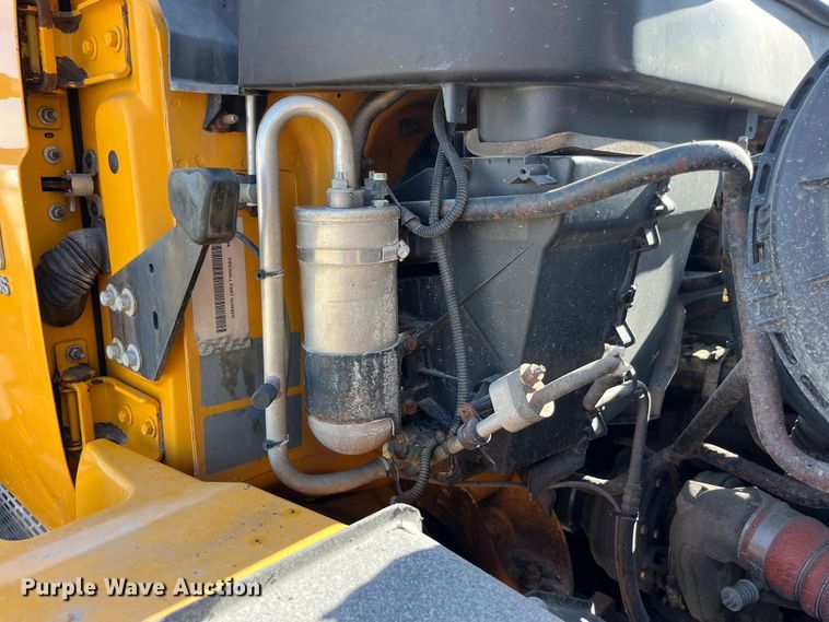 image for item EK8965 2006 International  7400 dump truck