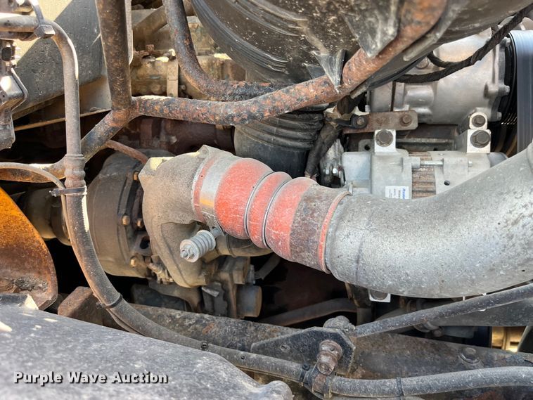 image for item EK8965 2006 International  7400 dump truck