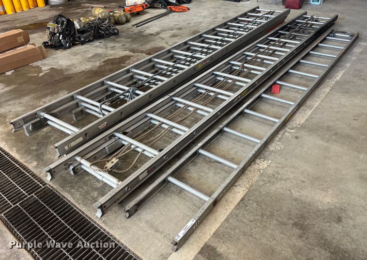 image for item EK8975 Ladders