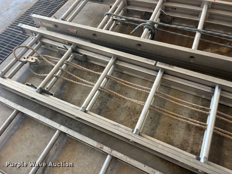 image for item EK8975 Ladders