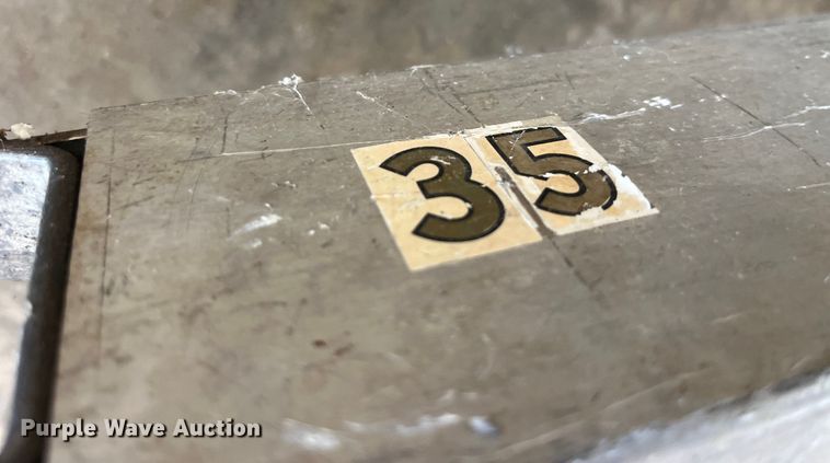 image for item EK8975 Ladders