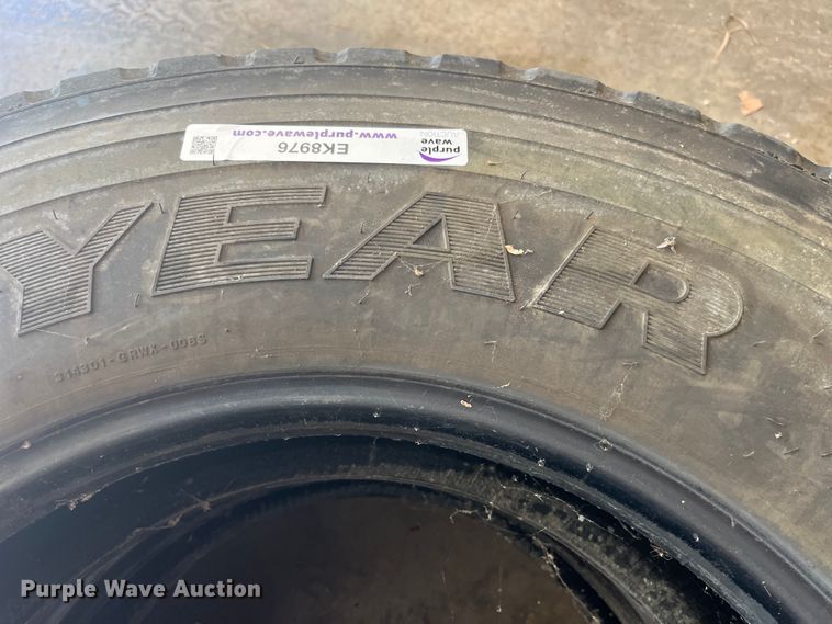 image for item EK8976 (2) 11R22.5 tires