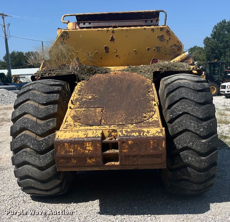 image for item EK8982 1982 Caterpillar  613B scraper