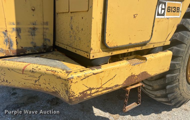 image for item EK8982 1982 Caterpillar  613B scraper