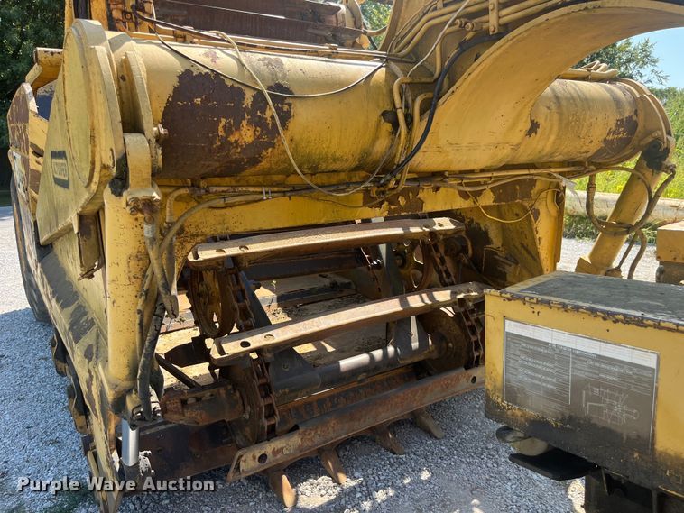 image for item EK8982 1982 Caterpillar  613B scraper