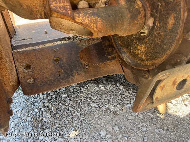 image for item EK8982 1982 Caterpillar  613B scraper