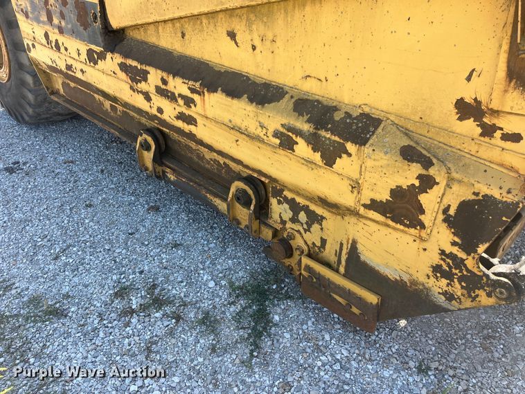 image for item EK8982 1982 Caterpillar  613B scraper