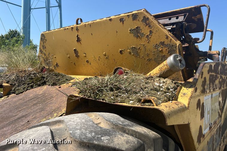 image for item EK8982 1982 Caterpillar  613B scraper