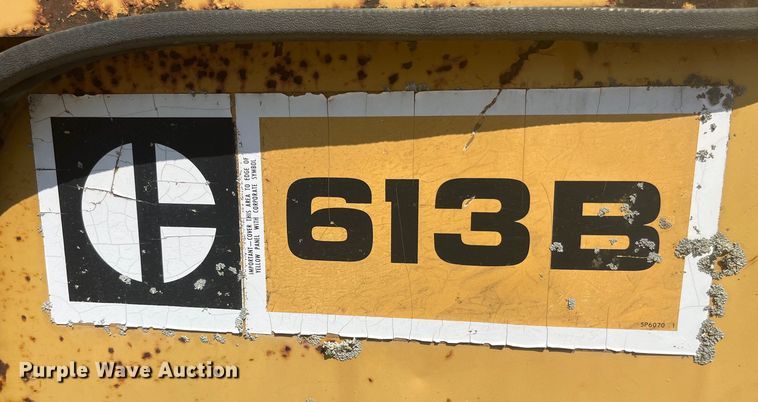 image for item EK8982 1982 Caterpillar  613B scraper