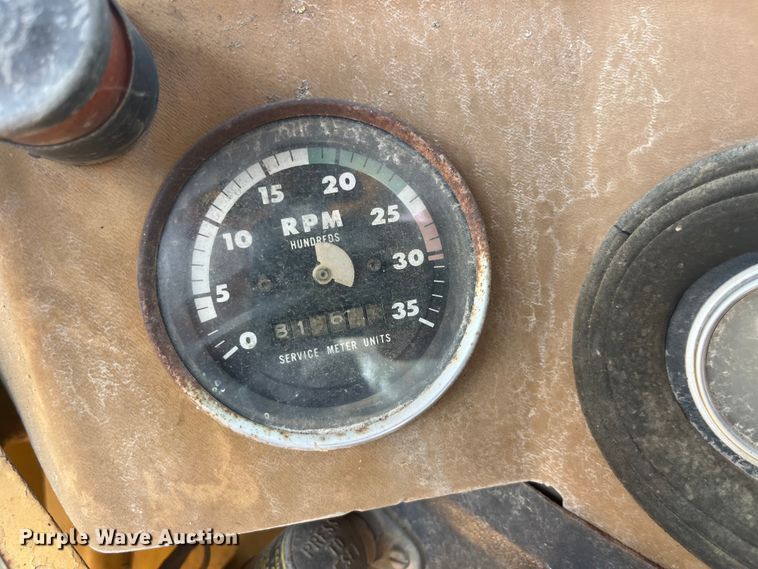 image for item EK8982 1982 Caterpillar  613B scraper