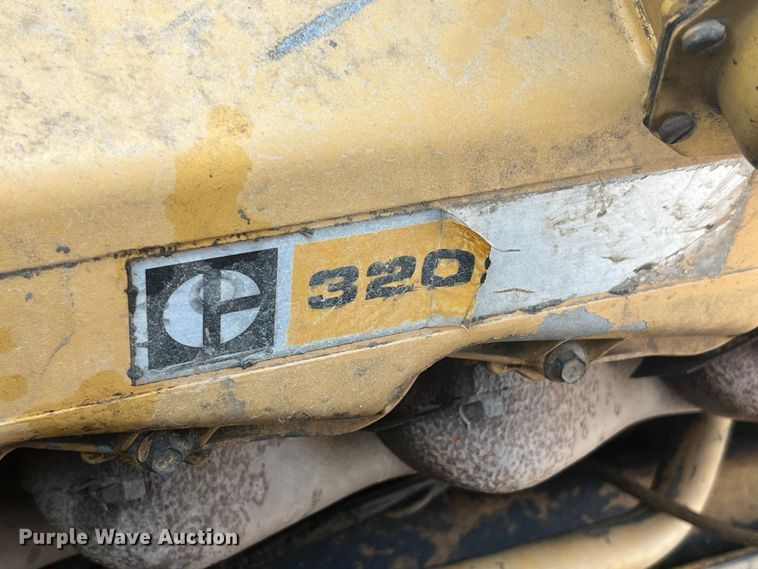 image for item EK8982 1982 Caterpillar  613B scraper