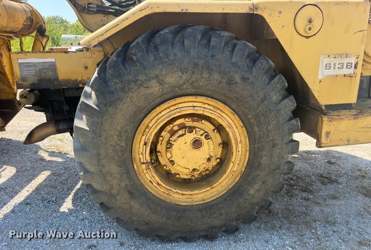 image for item EK8982 1982 Caterpillar  613B scraper