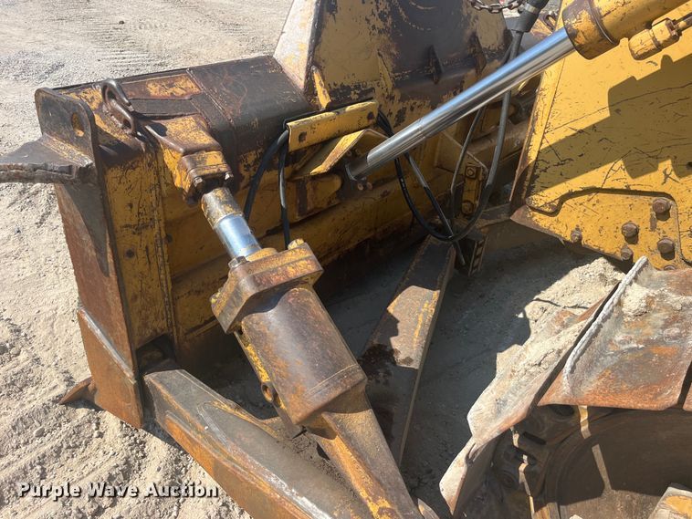 image for item EK8983 1990 Caterpillar  D6D PS dozer