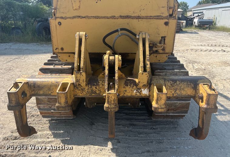 image for item EK8983 1990 Caterpillar  D6D PS dozer