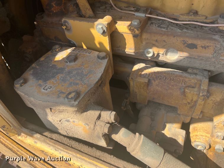 image for item EK8983 1990 Caterpillar  D6D PS dozer