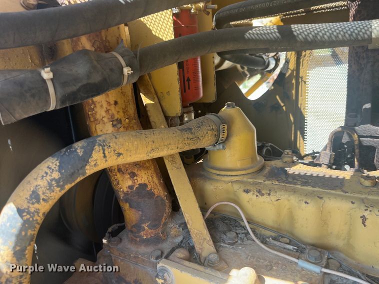 image for item EK8983 1990 Caterpillar  D6D PS dozer