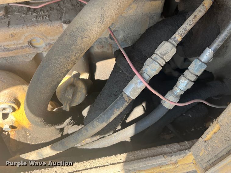 image for item EK8983 1990 Caterpillar  D6D PS dozer