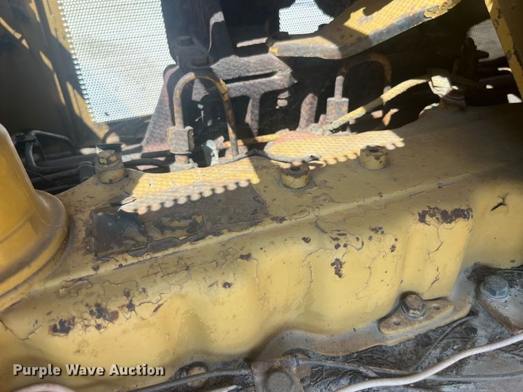 image for item EK8983 1990 Caterpillar  D6D PS dozer