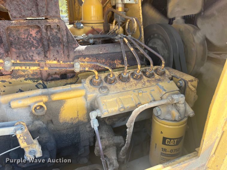 image for item EK8983 1990 Caterpillar  D6D PS dozer