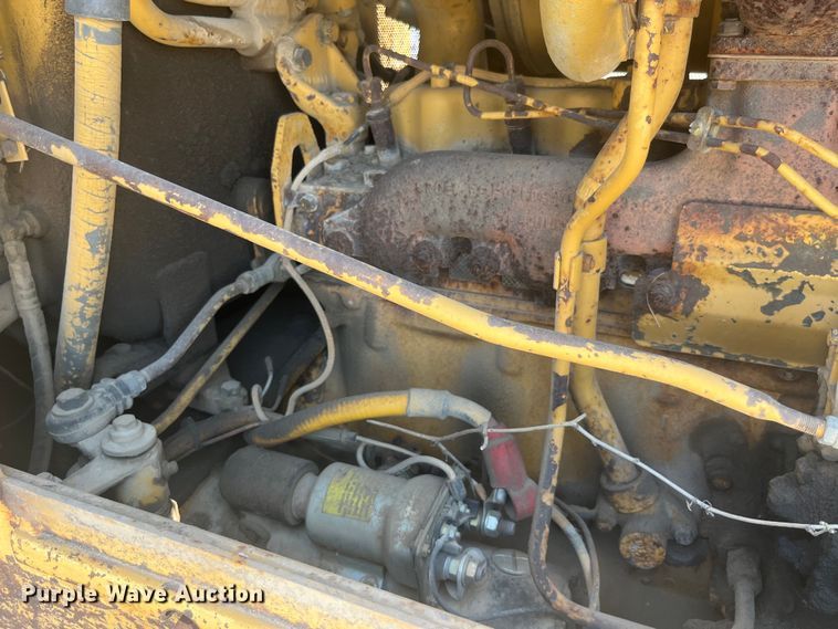 image for item EK8983 1990 Caterpillar  D6D PS dozer