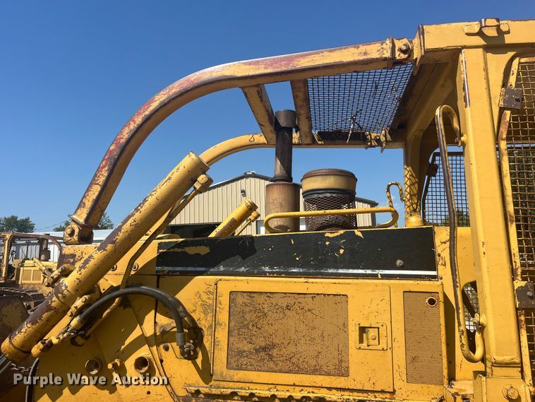 image for item EK8984 1995 Caterpillar  D6EPS dozer
