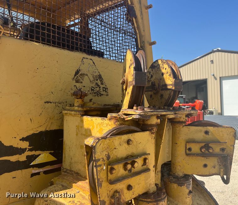 image for item EK8984 1995 Caterpillar  D6EPS dozer