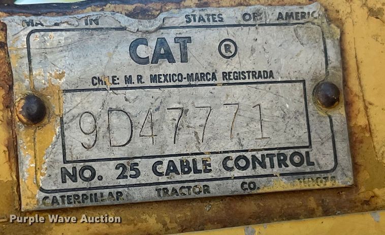 image for item EK8984 1995 Caterpillar  D6EPS dozer