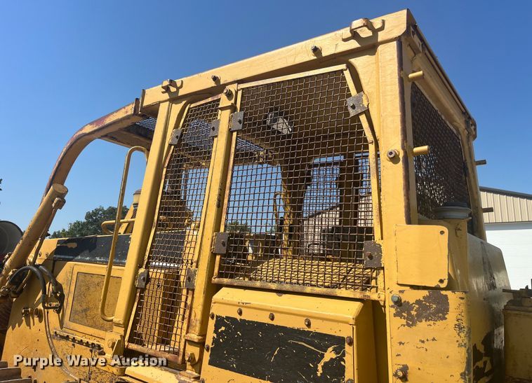 image for item EK8984 1995 Caterpillar  D6EPS dozer