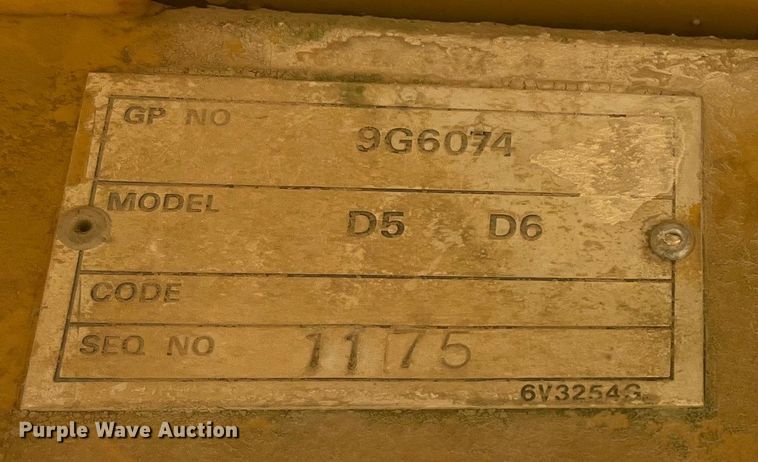 image for item EK8984 1995 Caterpillar  D6EPS dozer