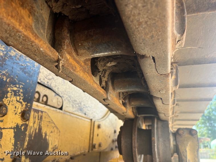 image for item EK8984 1995 Caterpillar  D6EPS dozer