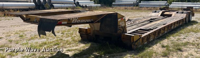 image for item EK8994 2002 Eager Beaver 35GSL lowboy equipment trailer