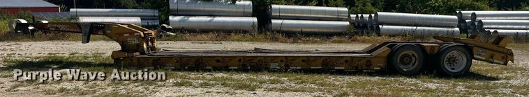 image for item EK8994 2002 Eager Beaver 35GSL lowboy equipment trailer