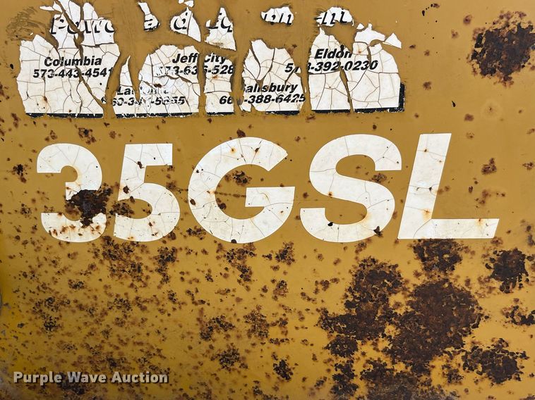 image for item EK8994 2002 Eager Beaver 35GSL lowboy equipment trailer