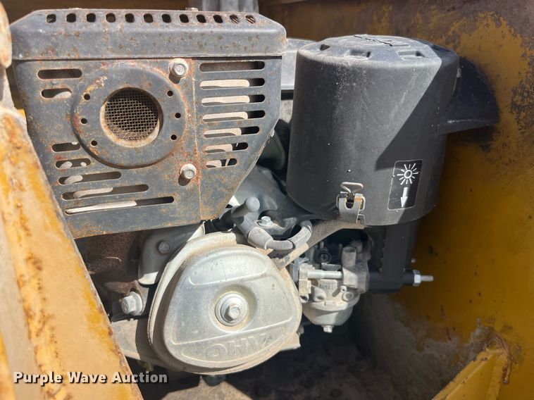 image for item EK8994 2002 Eager Beaver 35GSL lowboy equipment trailer