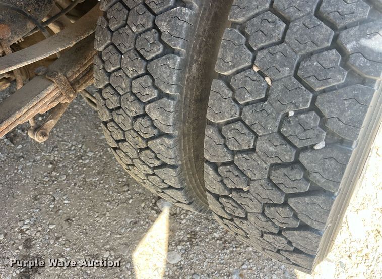 image for item EK8998 2008 Ford F450 Super Duty XL flatbed truck