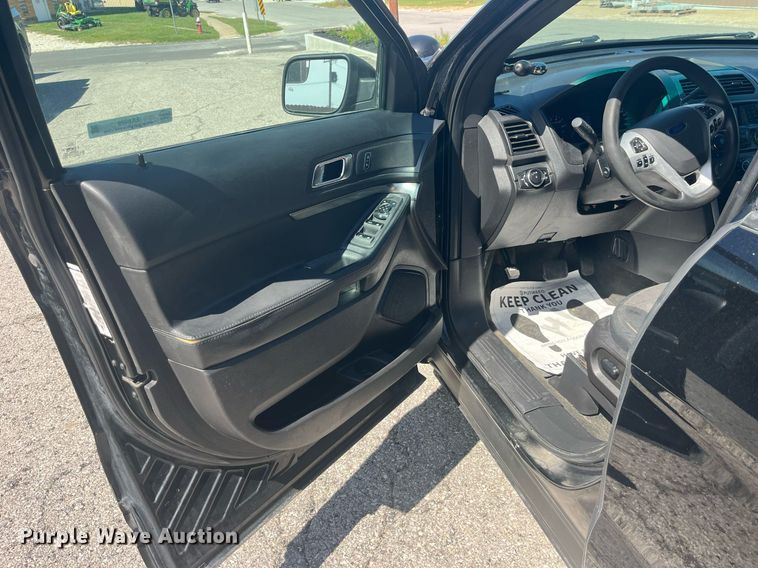 image for item EK8999 2015 Ford Explorer Police Interceptor  SUV