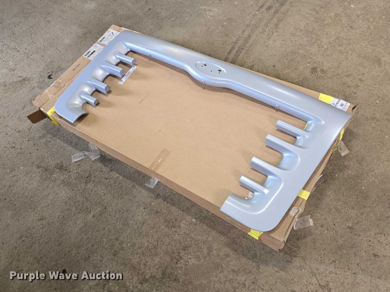 image for item KA9866 (2) Sterling truck grilles