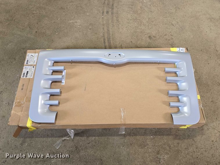 image for item KA9866 (2) Sterling truck grilles