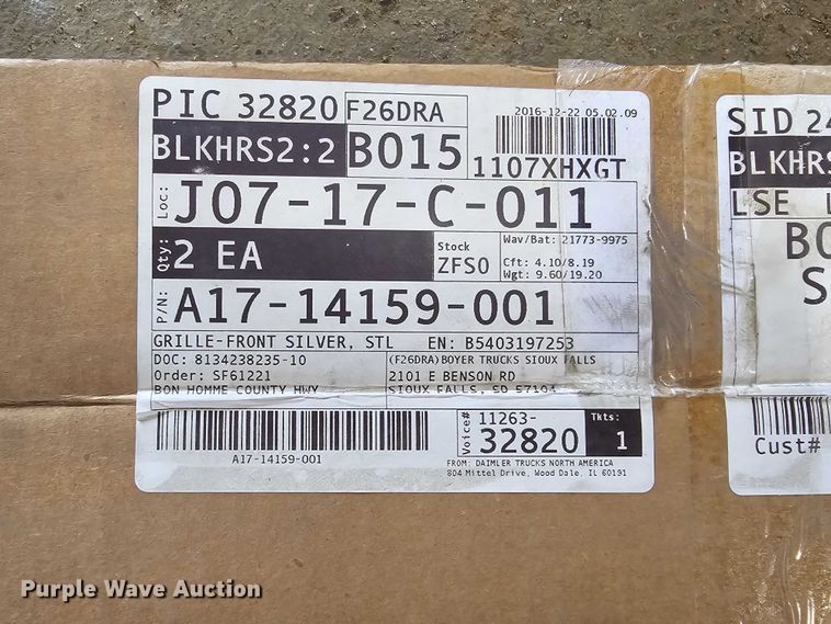 image for item KA9866 (2) Sterling truck grilles