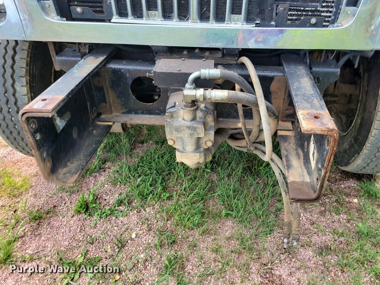 image for item KA9867 2005 International 7400 dump truck