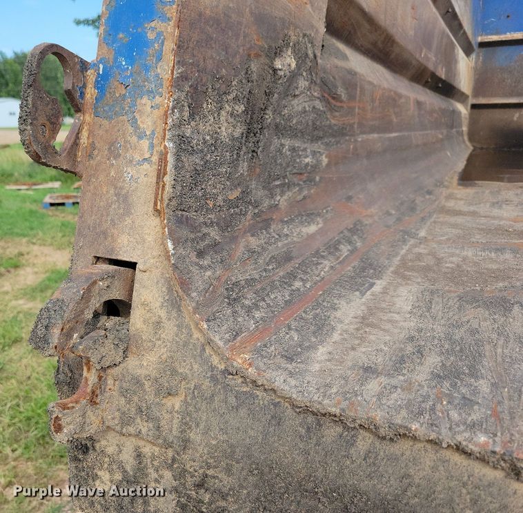 image for item KA9867 2005 International 7400 dump truck