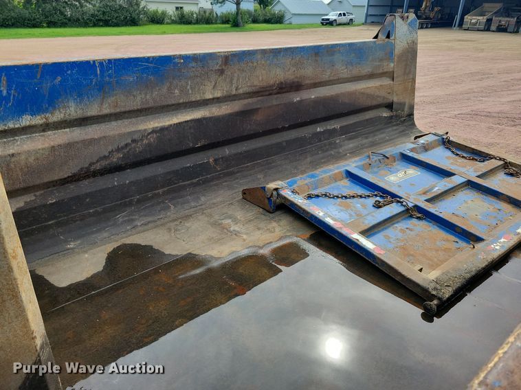 image for item KA9867 2005 International 7400 dump truck