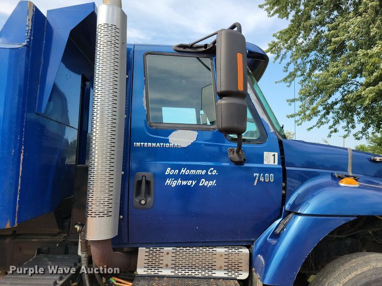 image for item KA9867 2005 International 7400 dump truck