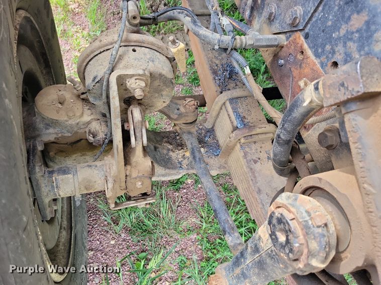 image for item KA9867 2005 International 7400 dump truck