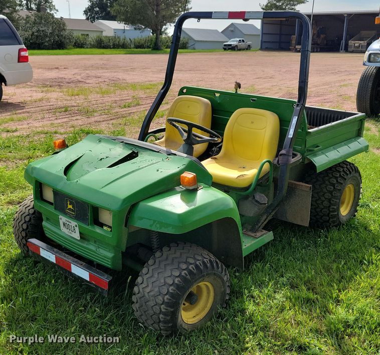 image for item KA9868 1998 John Deere Gator utility vehicle