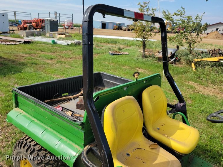 image for item KA9868 1998 John Deere Gator utility vehicle