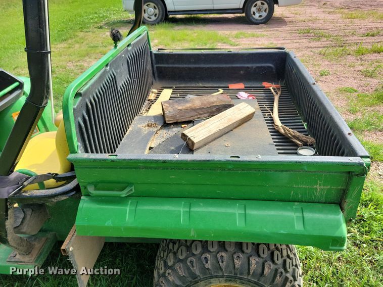image for item KA9868 1998 John Deere Gator utility vehicle